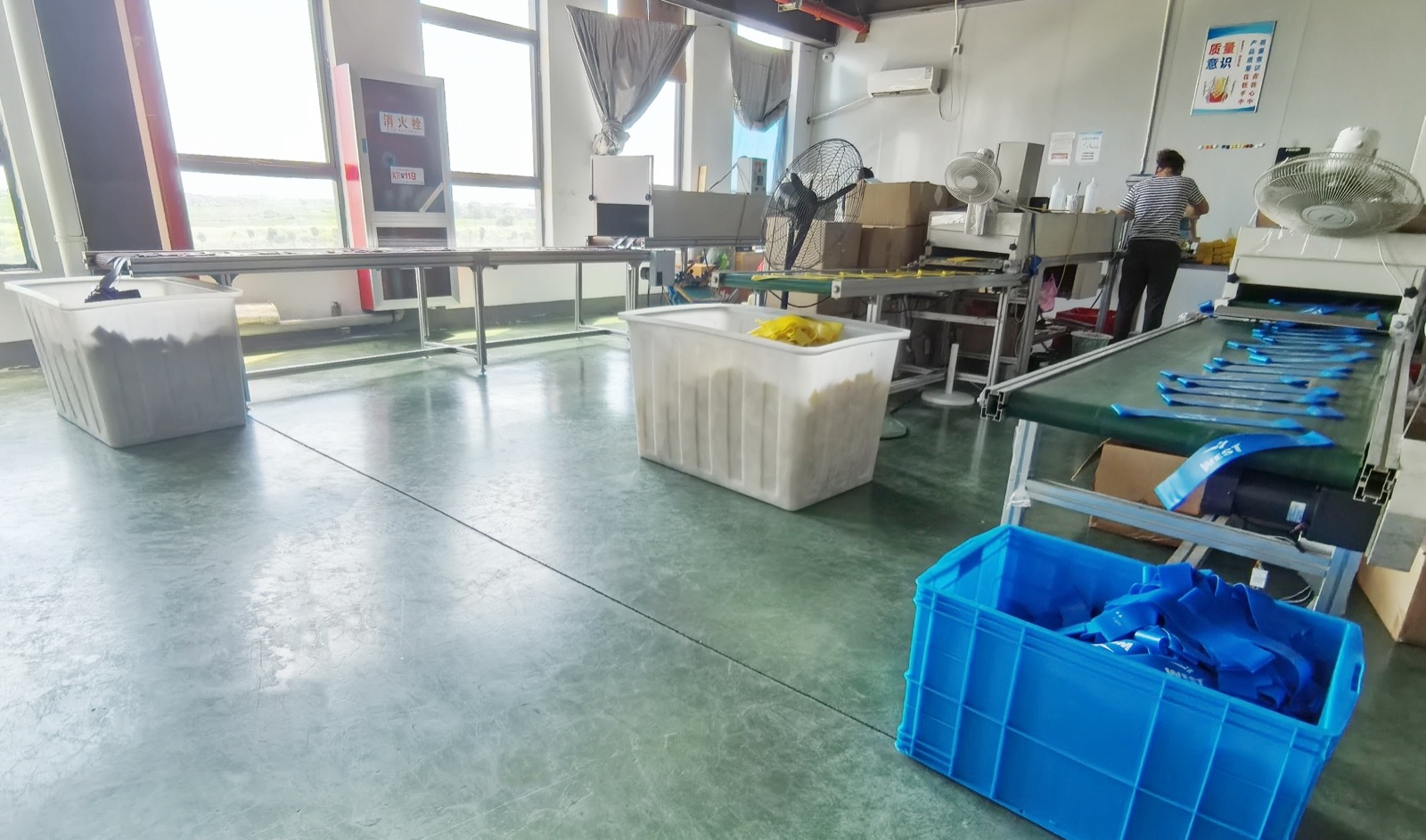 Resistance band manufacturing workshop